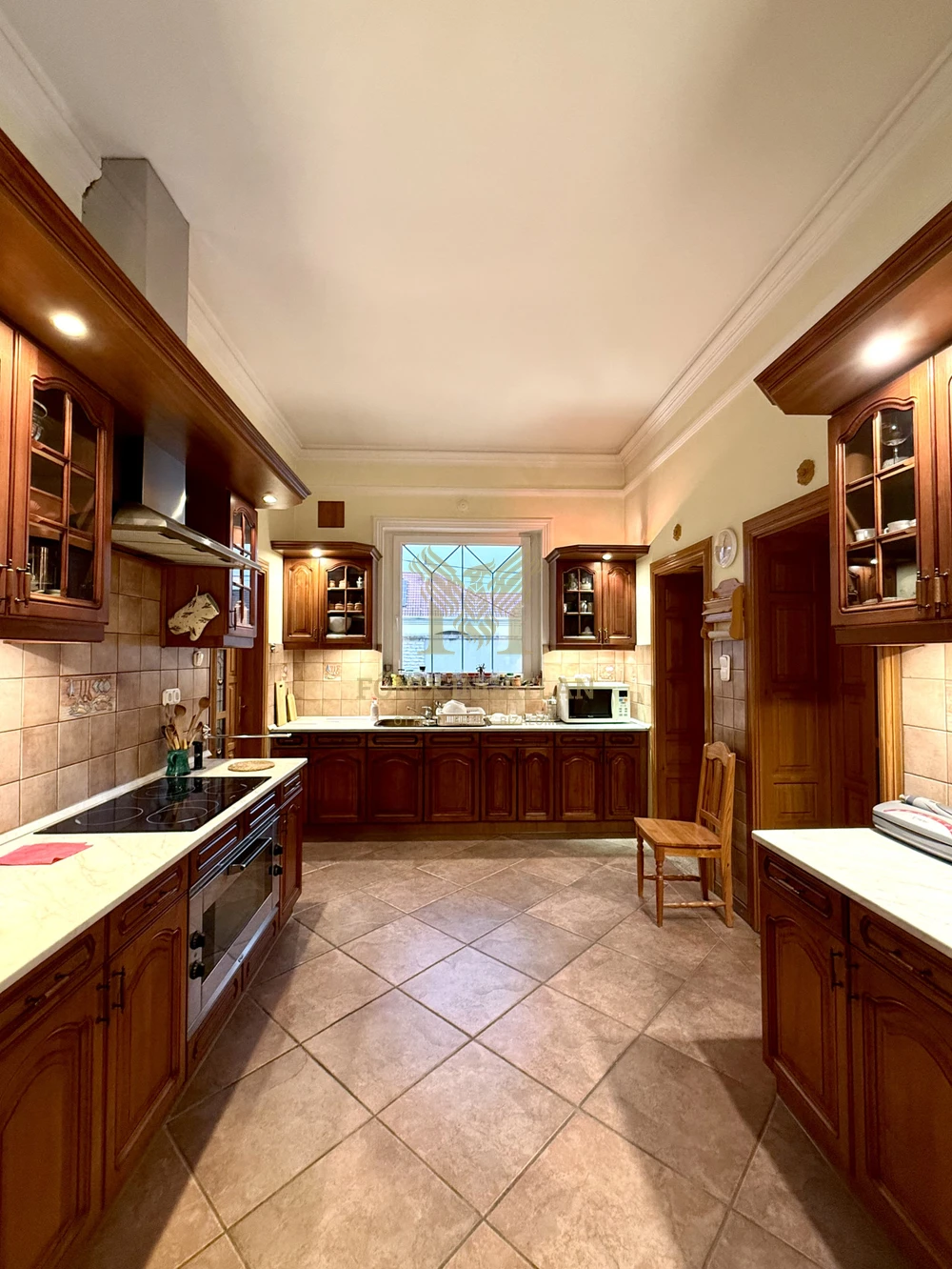 KÜLÖNLEGES CSALÁDI BIRTOK ELADÓ DEBRECEN, JÓZSA VÁROSRÉSZEN!