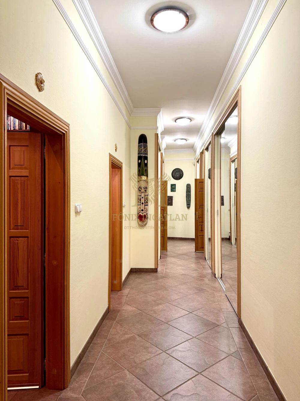 KÜLÖNLEGES CSALÁDI BIRTOK ELADÓ DEBRECEN, JÓZSA VÁROSRÉSZEN!