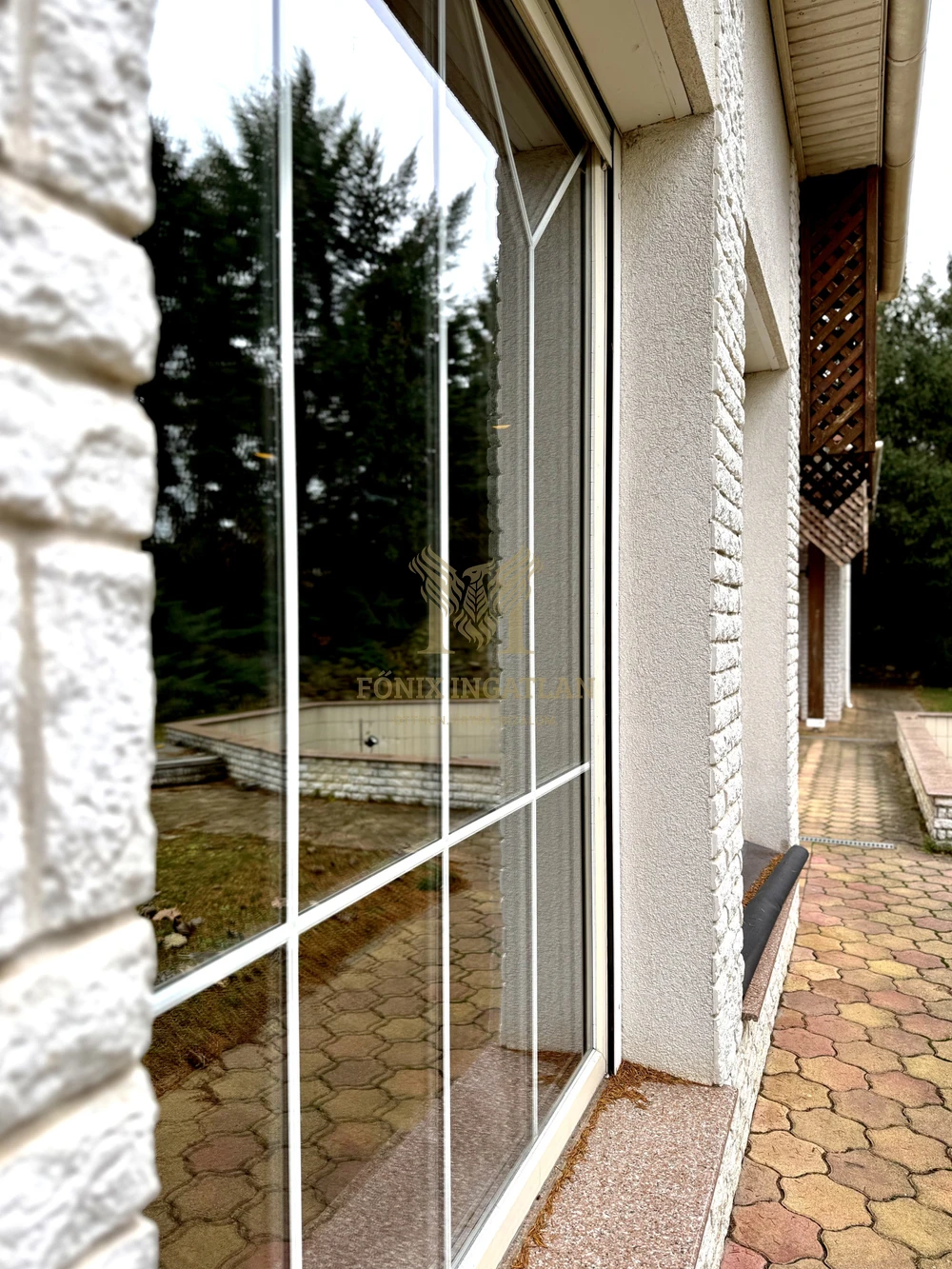 KÜLÖNLEGES CSALÁDI BIRTOK ELADÓ DEBRECEN, JÓZSA VÁROSRÉSZEN!