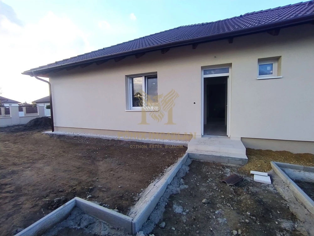 Prémium ikerházfél Vácrátóton 2025-ös átadással