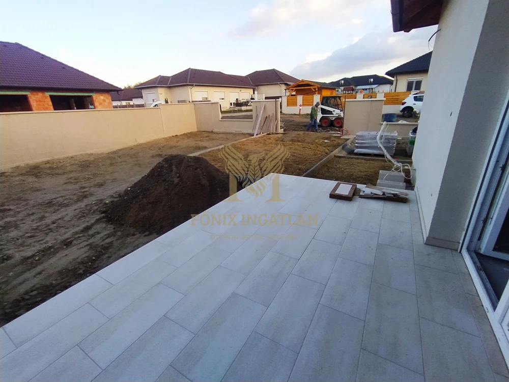 Prémium ikerházfél Vácrátóton 2025-ös átadással