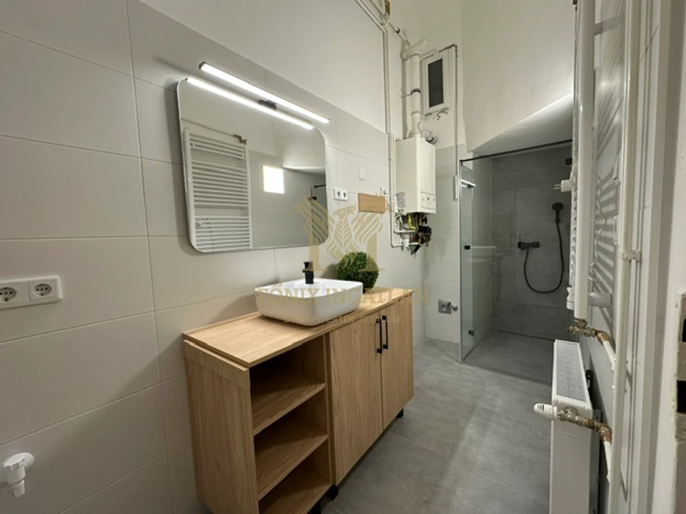 Kiváló ár-érték arányú erkélyes, felújított lakás az Ilka utcában