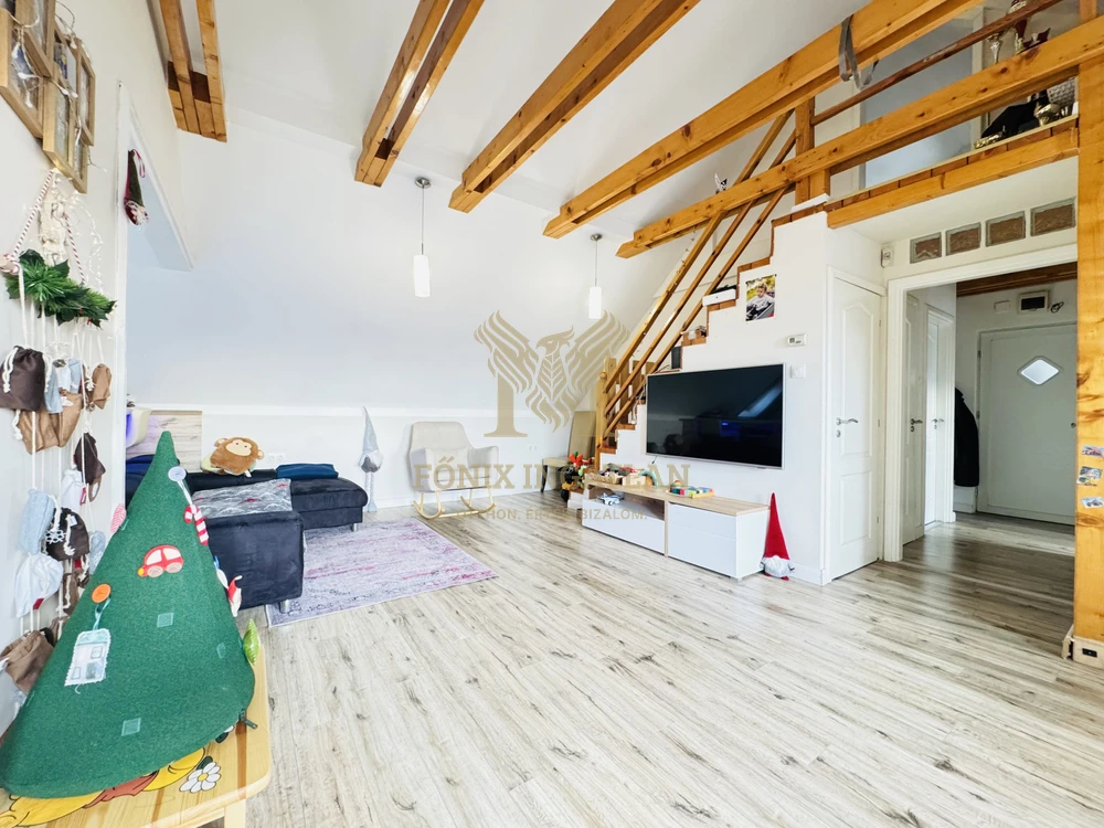 Belvárosi, modern, 6 lakásos társasházban eladó lakás!