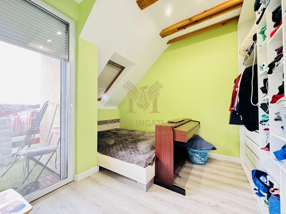 Belvárosi, modern, 6 lakásos társasházban eladó lakás!