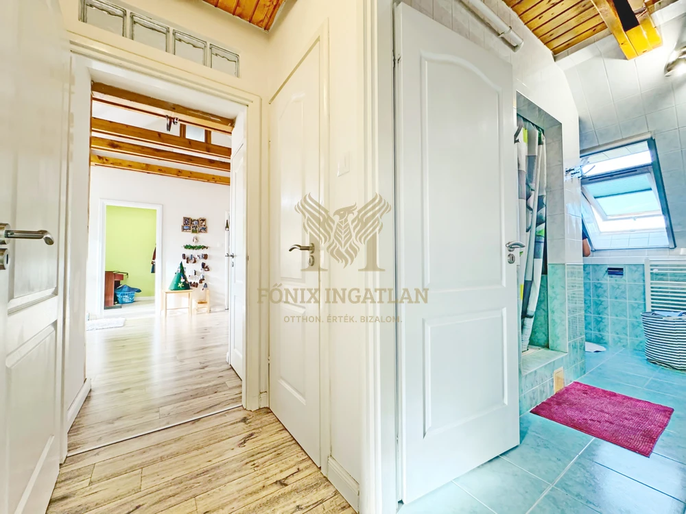 Belvárosi, modern, 6 lakásos társasházban eladó lakás!