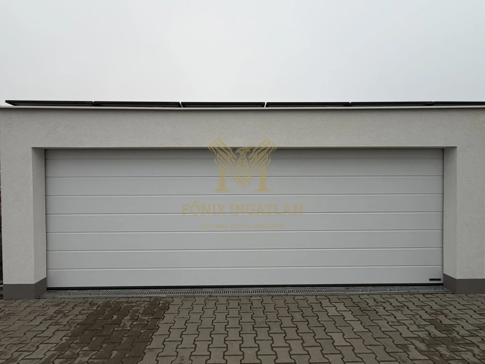 Újszerű, napelemes prémium lakás a Kastélydomb lakóparkban – panorámás kilátással!