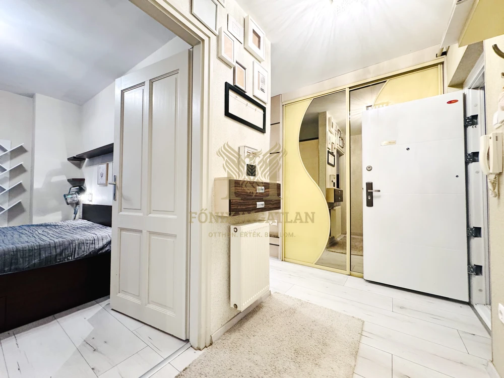 Földszinti, teraszos luxus lakás eladó!