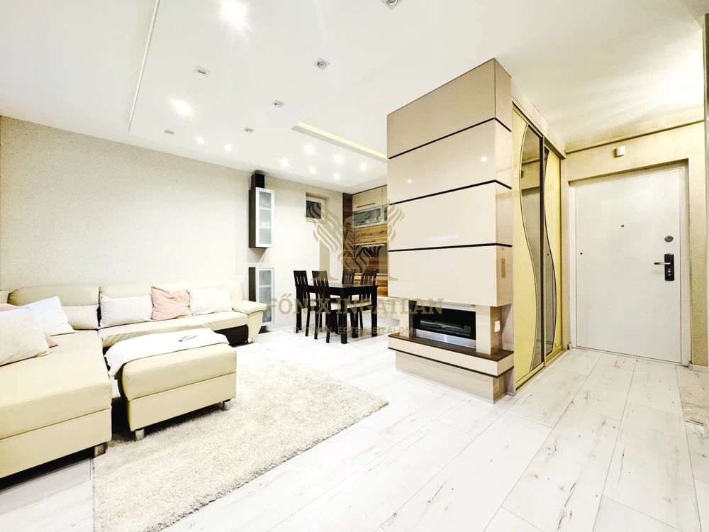 Földszinti, teraszos luxus lakás eladó!