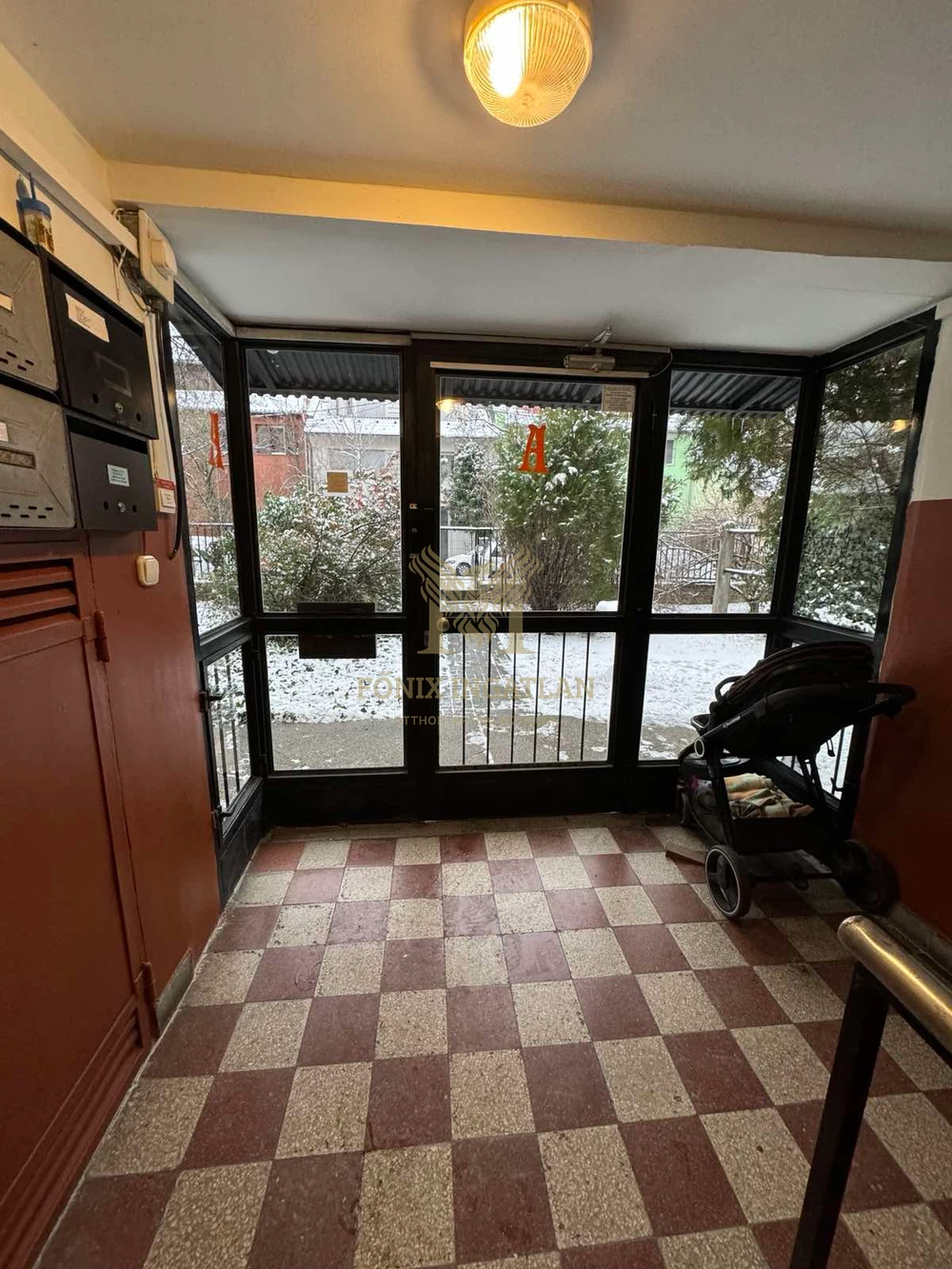 Zseniális lokációval lakás eladó a Fehérvári úton