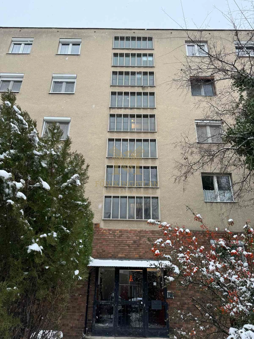 Zseniális lokációval lakás eladó a Fehérvári úton