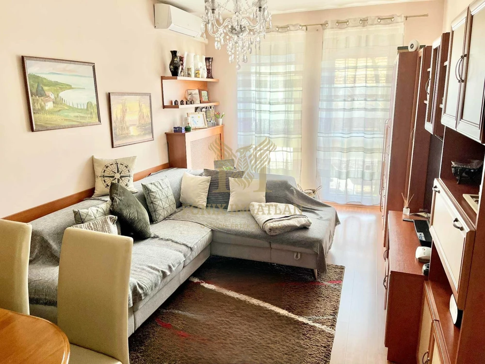 Világos, kiváló elrendezésű lakás remek lokációban – a IV. és XV. kerület határán