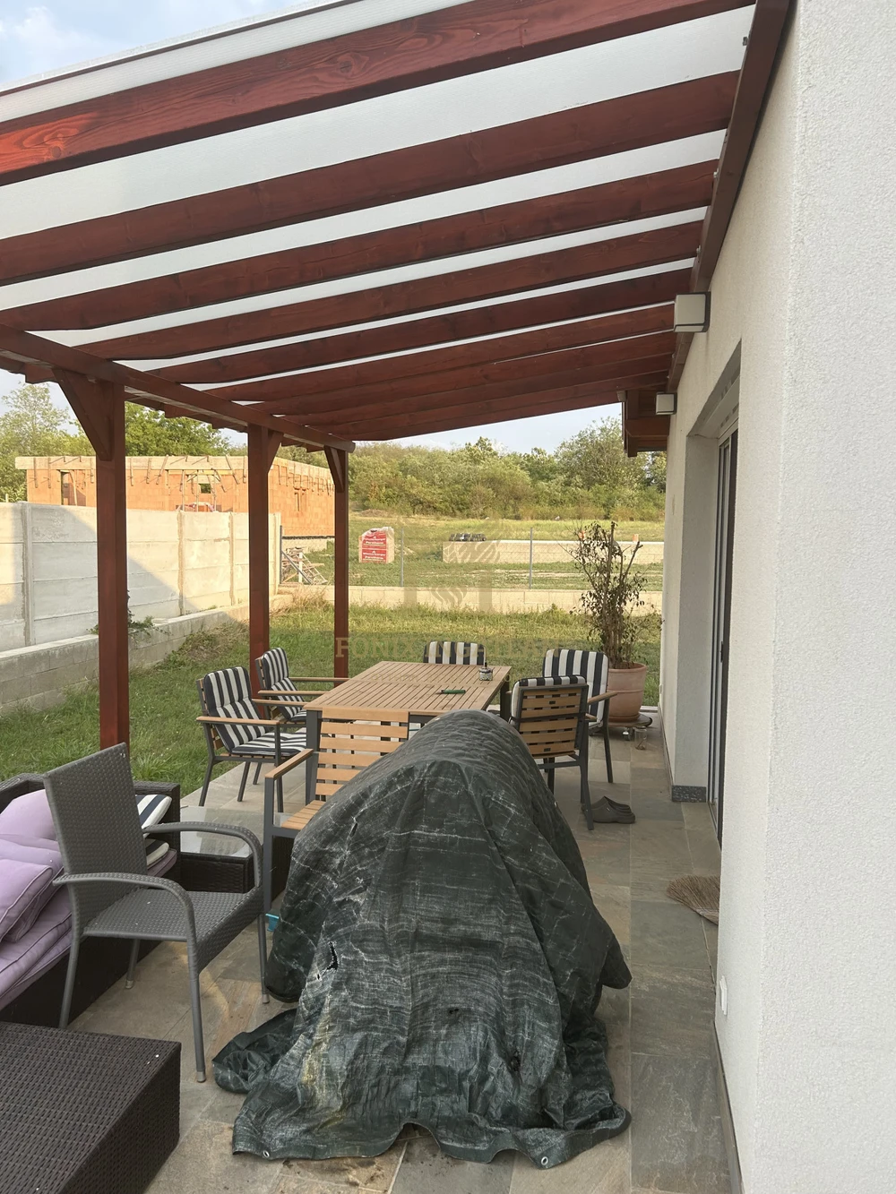 Modern, energiatakarékos családi ház eladó Vácrátóton – Szent István lakódombon!