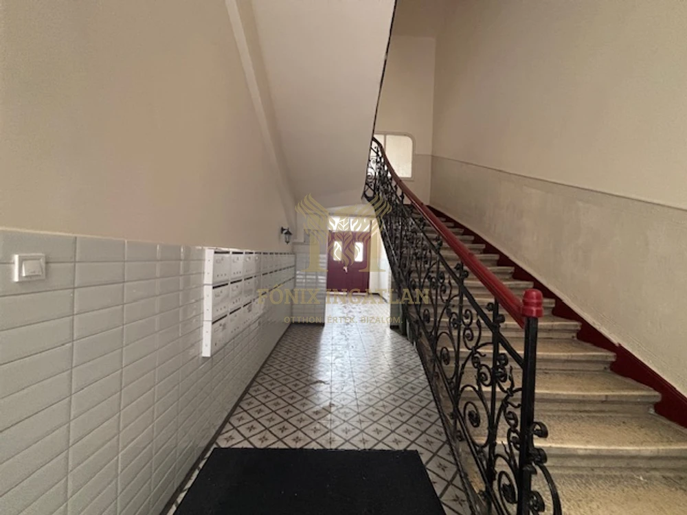 Felújítandó lakás eladó  a BEM TÉREN