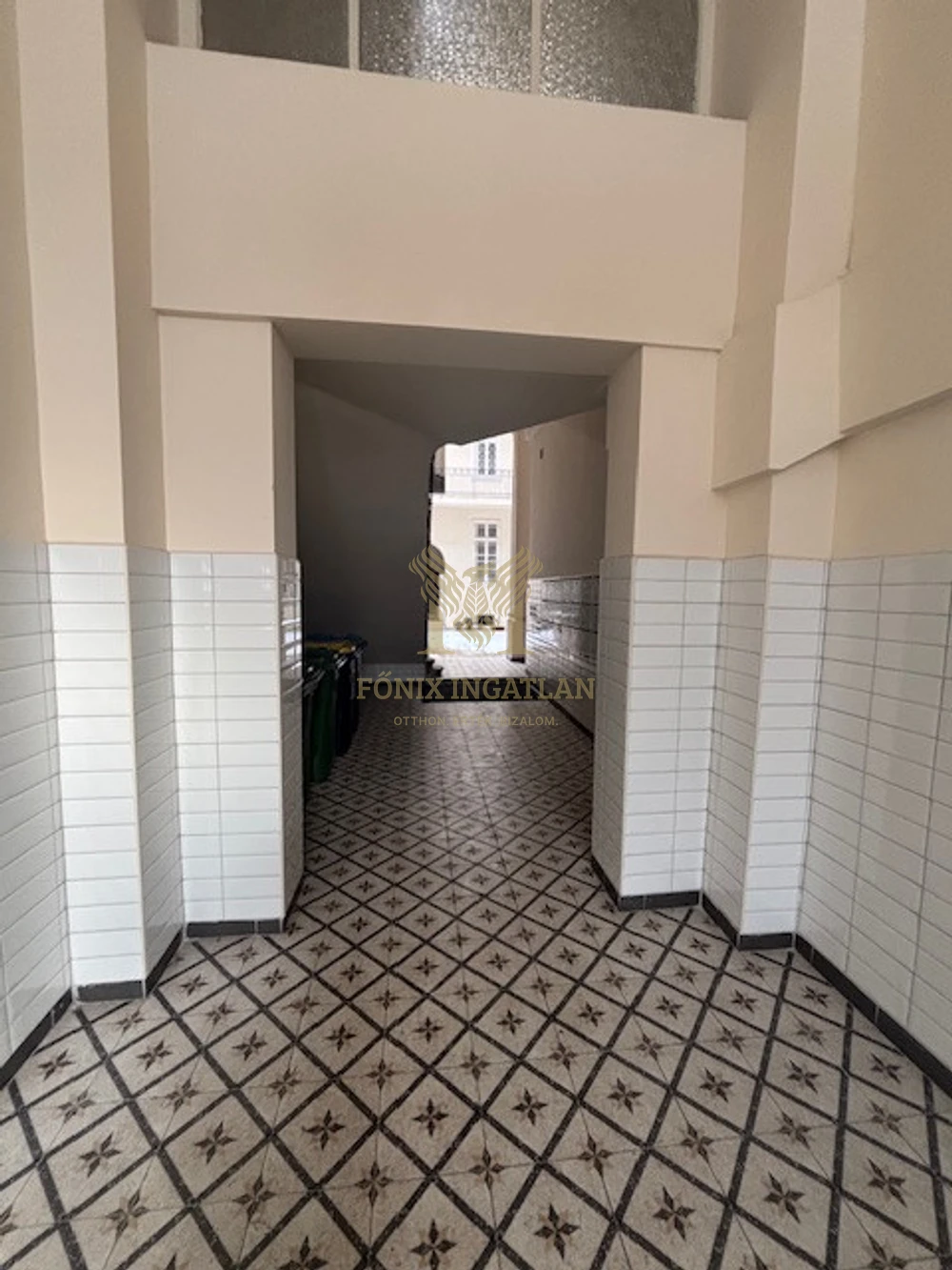 Felújítandó lakás eladó  a BEM TÉREN