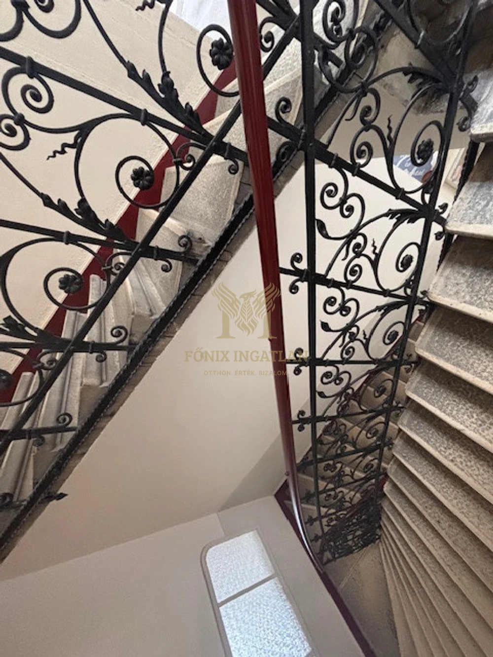 Felújítandó lakás eladó  a BEM TÉREN