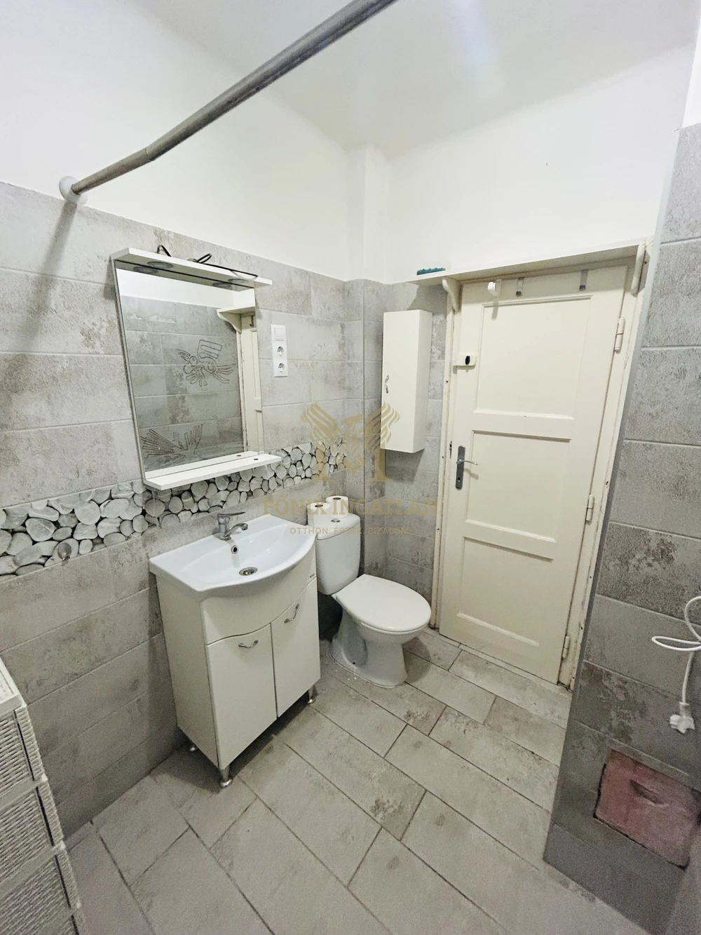 Áresés!!! 3 szobás, földszinti otthon eladó zöld környezetben.