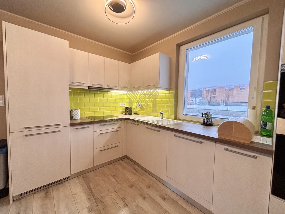 Modern, energiatakarékos családi ház eladó Vácrátóton – Szent István lakódombon!