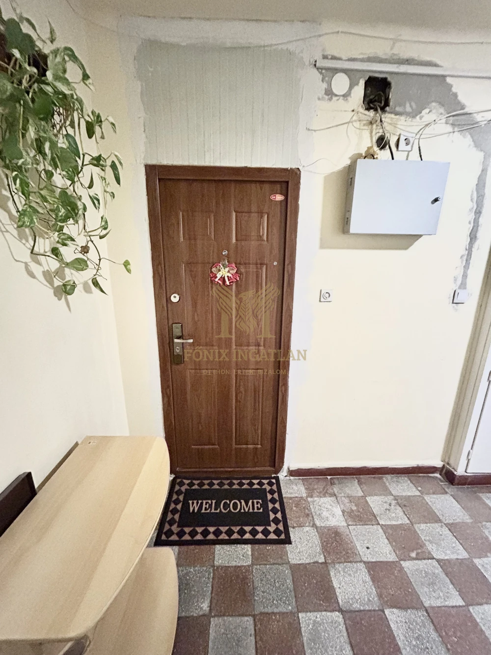 Vác Alsóvárosában kiváló lokációval – hangulatos, másfél szobás lakás eladó!