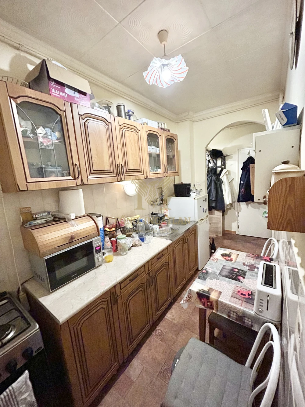 Vác Alsóvárosában kiváló lokációval – hangulatos, másfél szobás lakás eladó!