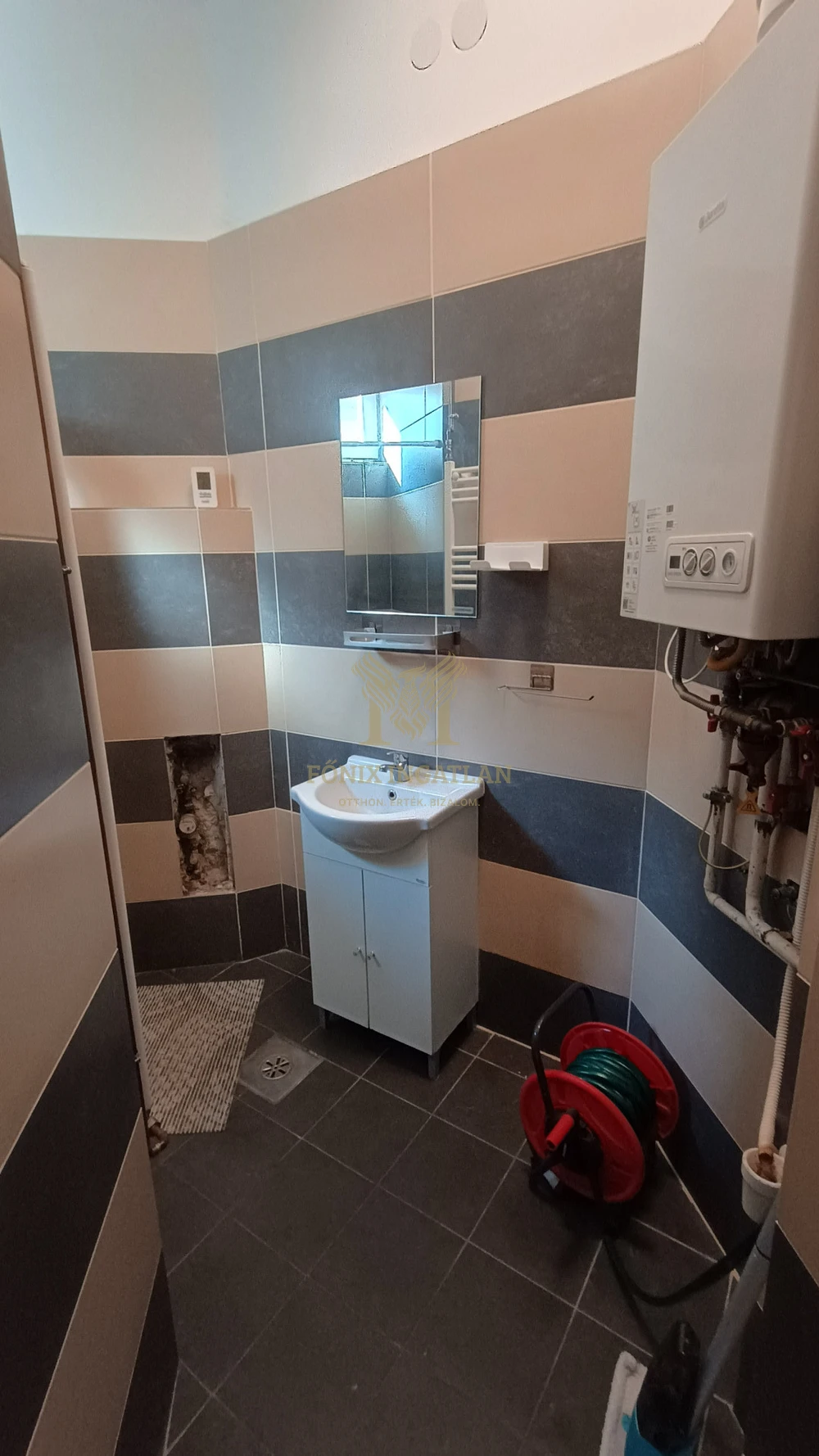 KÜLÖNLEGESSÉG  a IV. kerületben: az Attila utcában