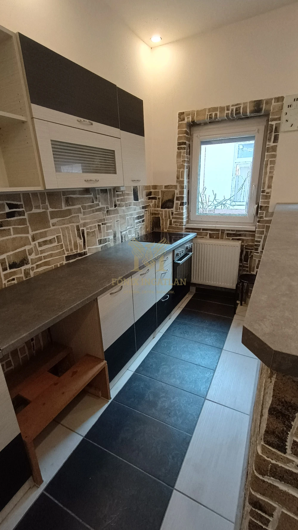 KÜLÖNLEGESSÉG  a IV. kerületben: az Attila utcában