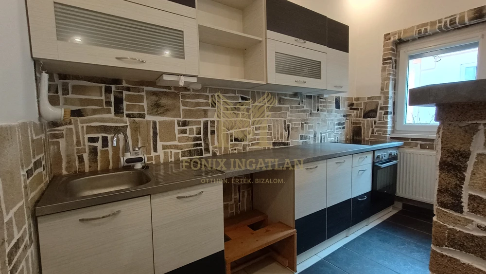 KÜLÖNLEGESSÉG  a IV. kerületben: az Attila utcában