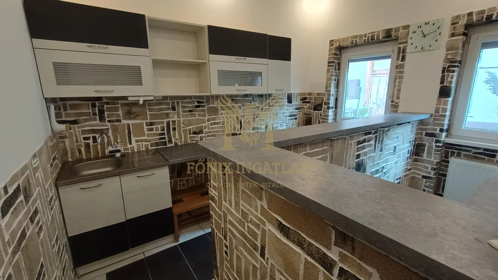 KÜLÖNLEGESSÉG  a IV. kerületben: az Attila utcában