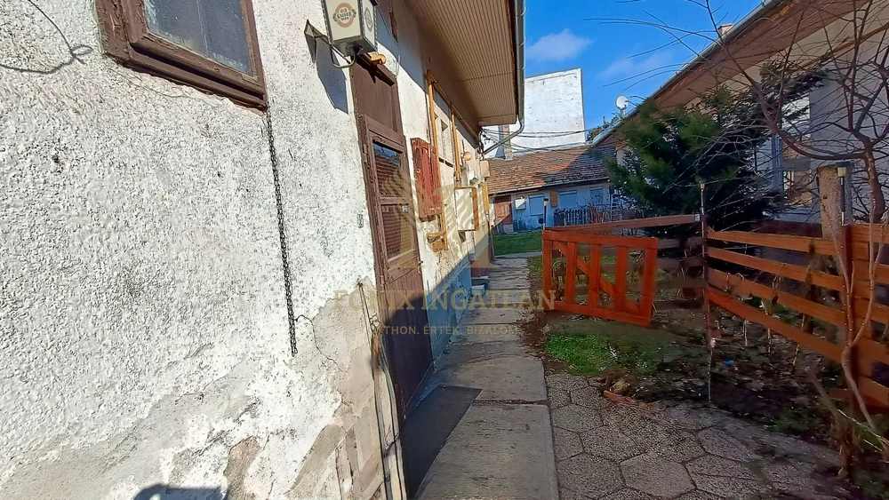 FELÚJÍTANDÓ lakás a IV. kerületben az Attila utcában