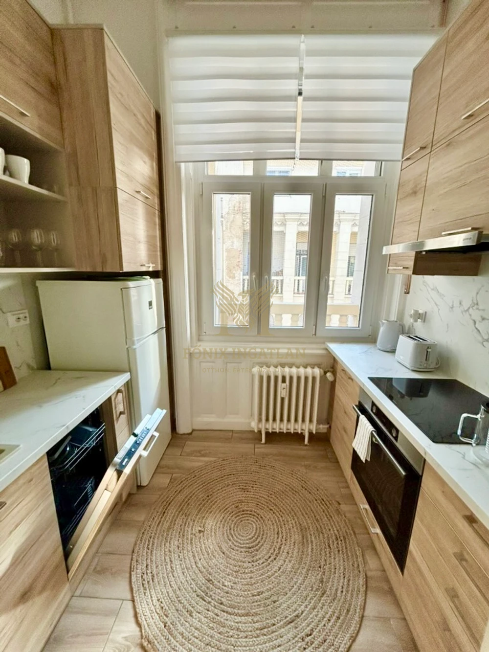 FREKVENTÁLT BELVÁROSI ELHELYEZKEDÉS – IGÉNYES, ESZTÉTIKUS BERENDEZÉS