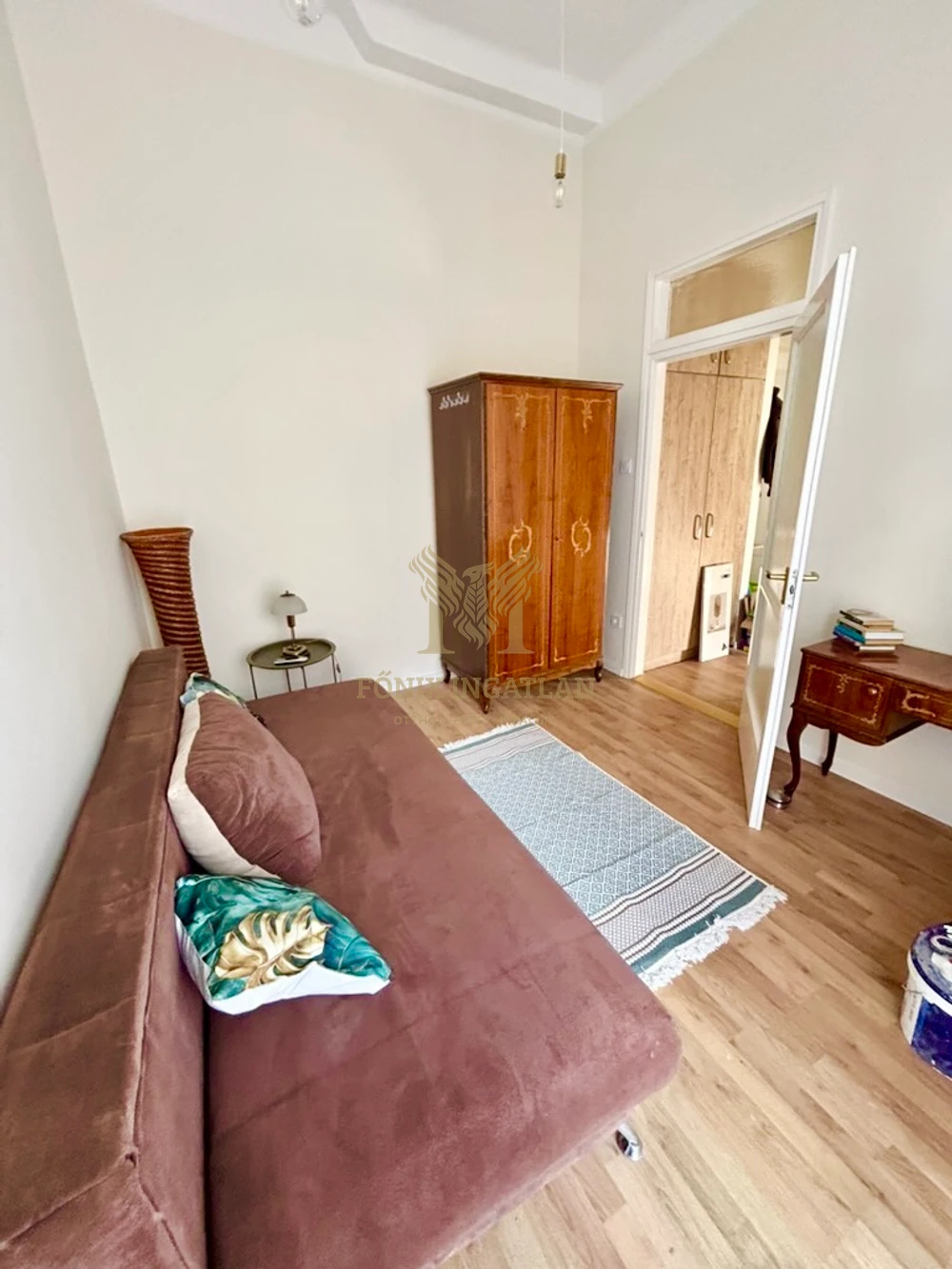 FREKVENTÁLT BELVÁROSI ELHELYEZKEDÉS – IGÉNYES, ESZTÉTIKUS BERENDEZÉS