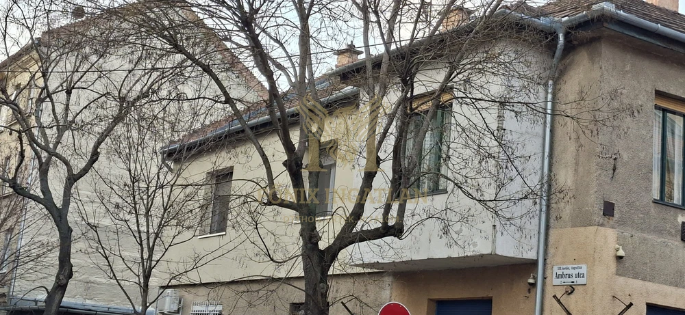 Duplakomfortos, modern, felújított lakás Angyalöld szívében