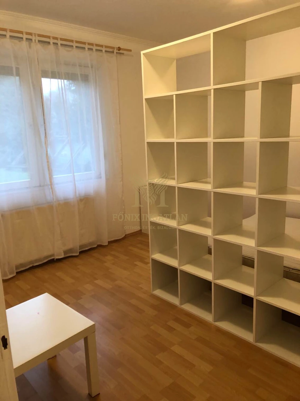 ELADÓ lakás Vácon fiatal pároknak, befektetőknek egyaránt