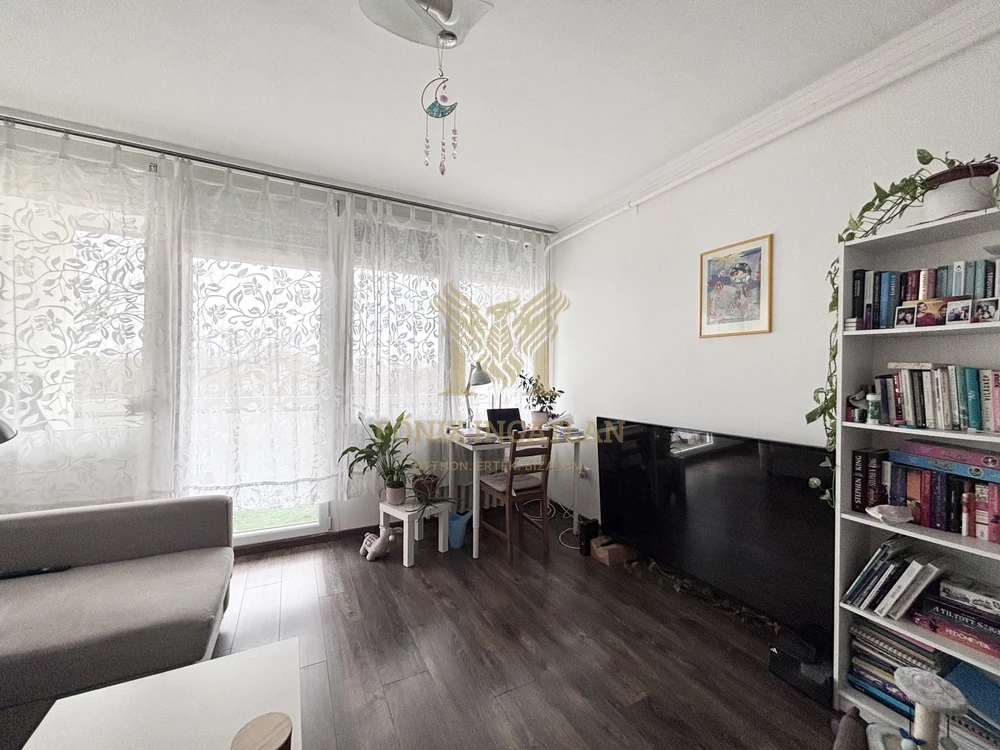 Erkélyes, parkra néző lakás – befektetésnek és otthonnak is tökéletes