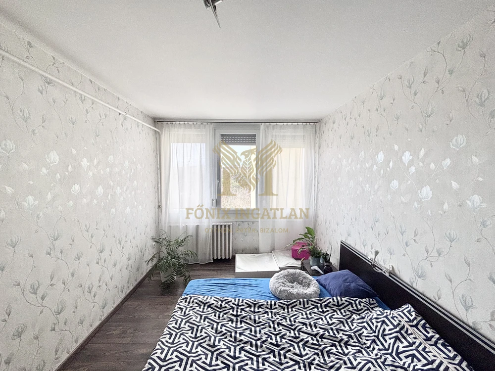 Erkélyes, parkra néző lakás – befektetésnek és otthonnak is tökéletes