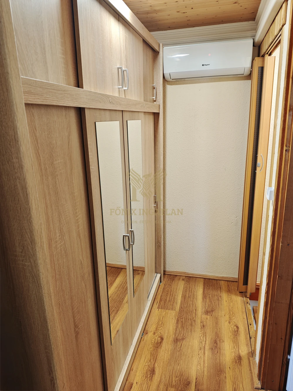 Ritka lehetőség Szigethalmon – rezsibarát, klímás, 3 szobás sorházi lakás - zsákutcában