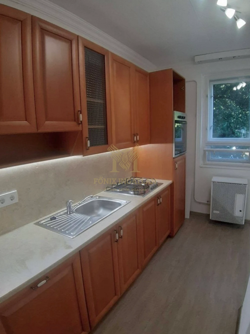 Költözz Deákvár központjába – kész otthon vár rád! 