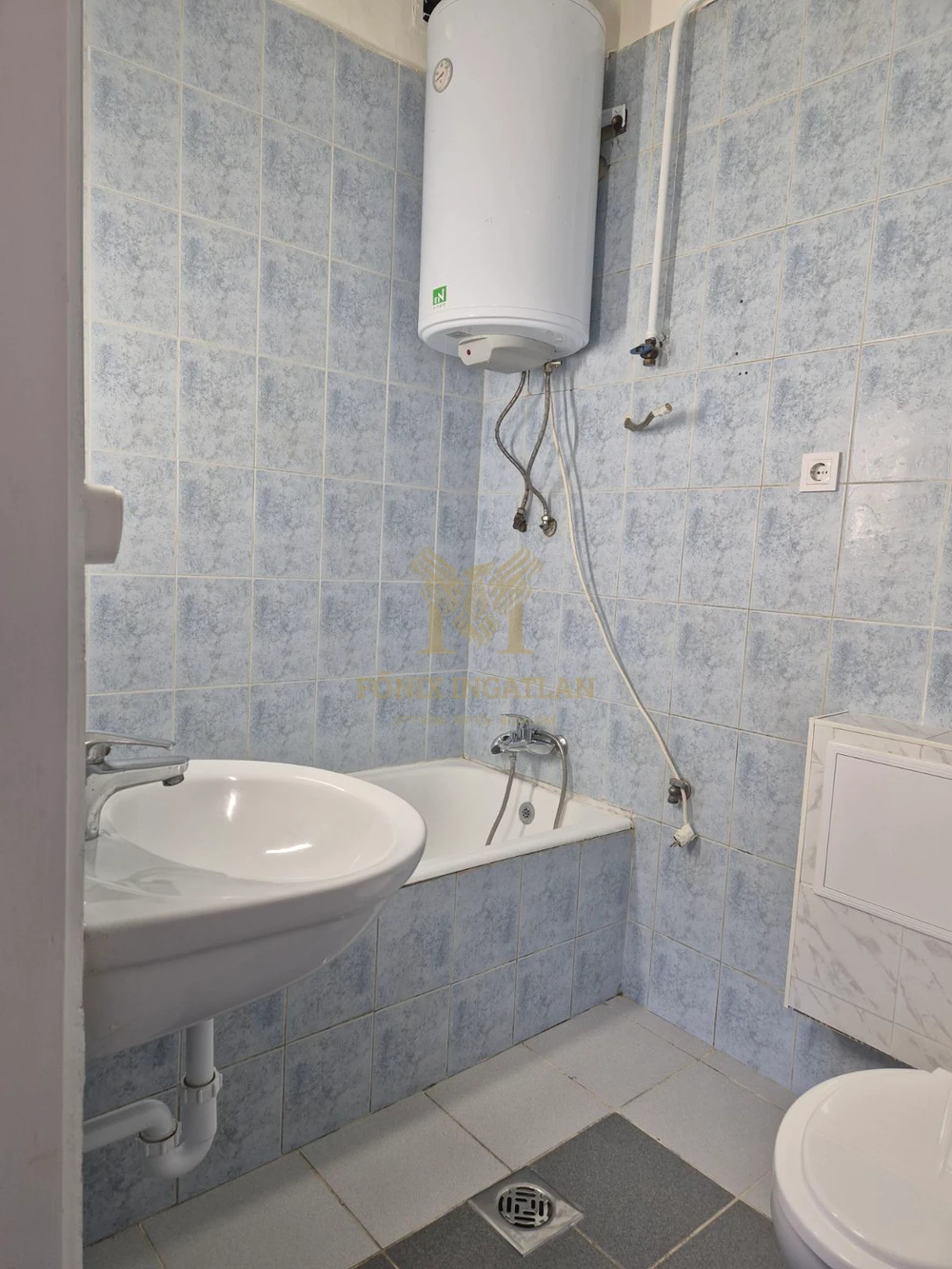 Világos, utcai téglalakás Budapesten-kiváló lokációval, 10 percre az Örs vezér terétől !