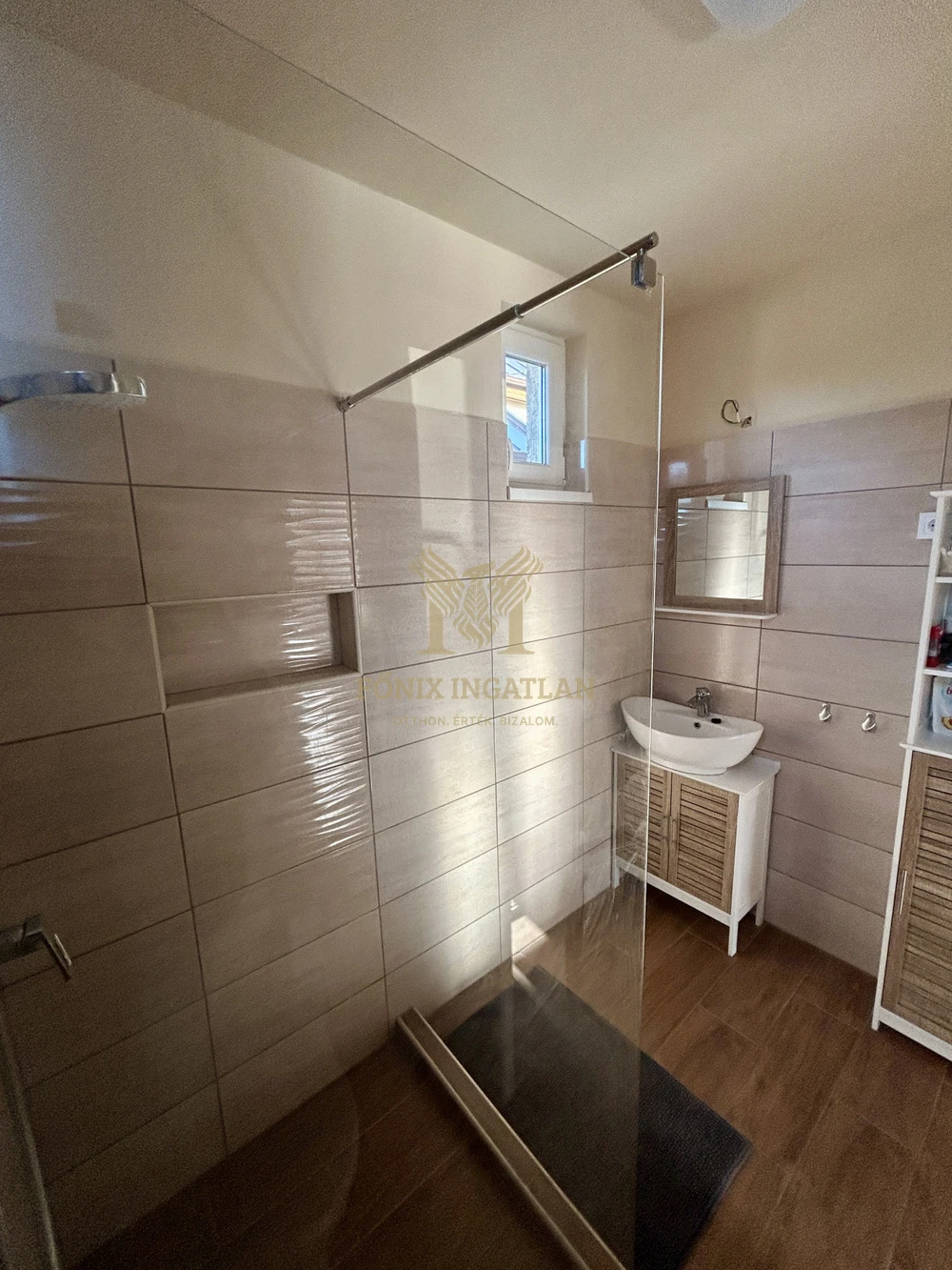 Felújított nyaraló eladó Fonyódligeten