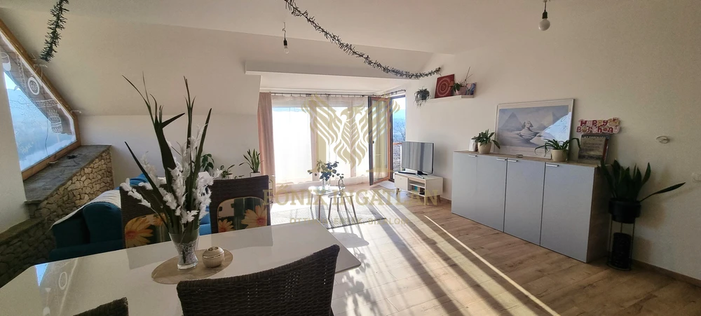 Hegyi Panoráma + Medence = Az Ön új otthona