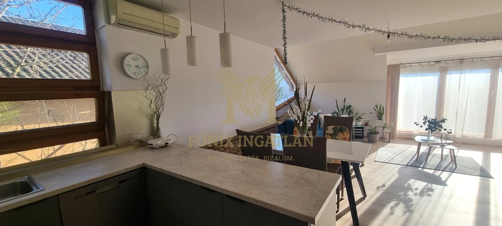 Hegyi Panoráma + Medence = Az Ön új otthona