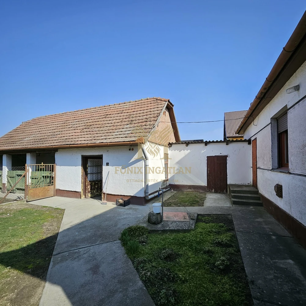 Otthonos családi ház dupla telekkel Kunszentmiklóson – sétatávolságra a központtól!