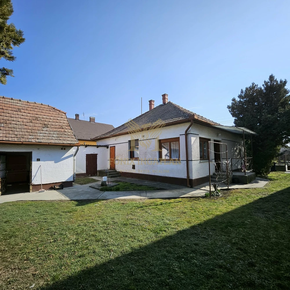 Otthonos családi ház dupla telekkel Kunszentmiklóson – sétatávolságra a központtól!