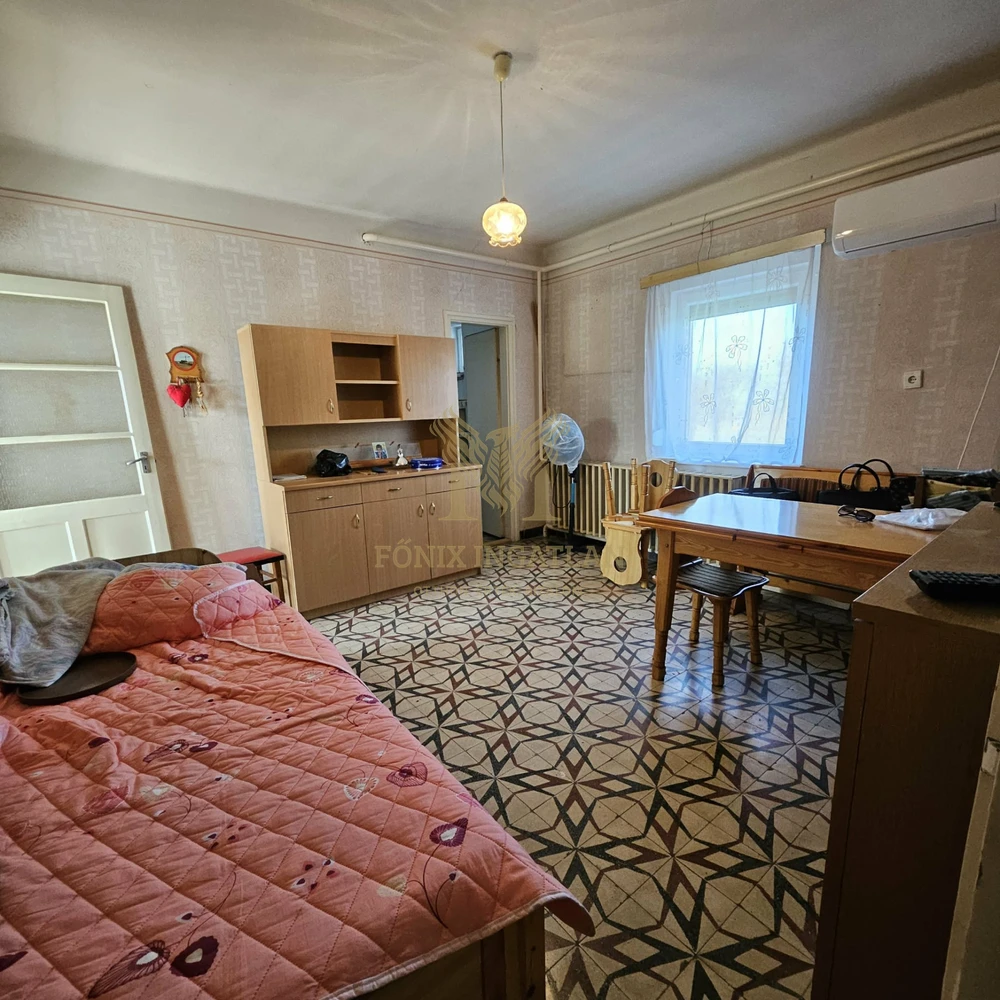 Kivételes lehetőség Kunszentmiklóson – tanya 34 hektár földterülettel, Kunbábony részen!