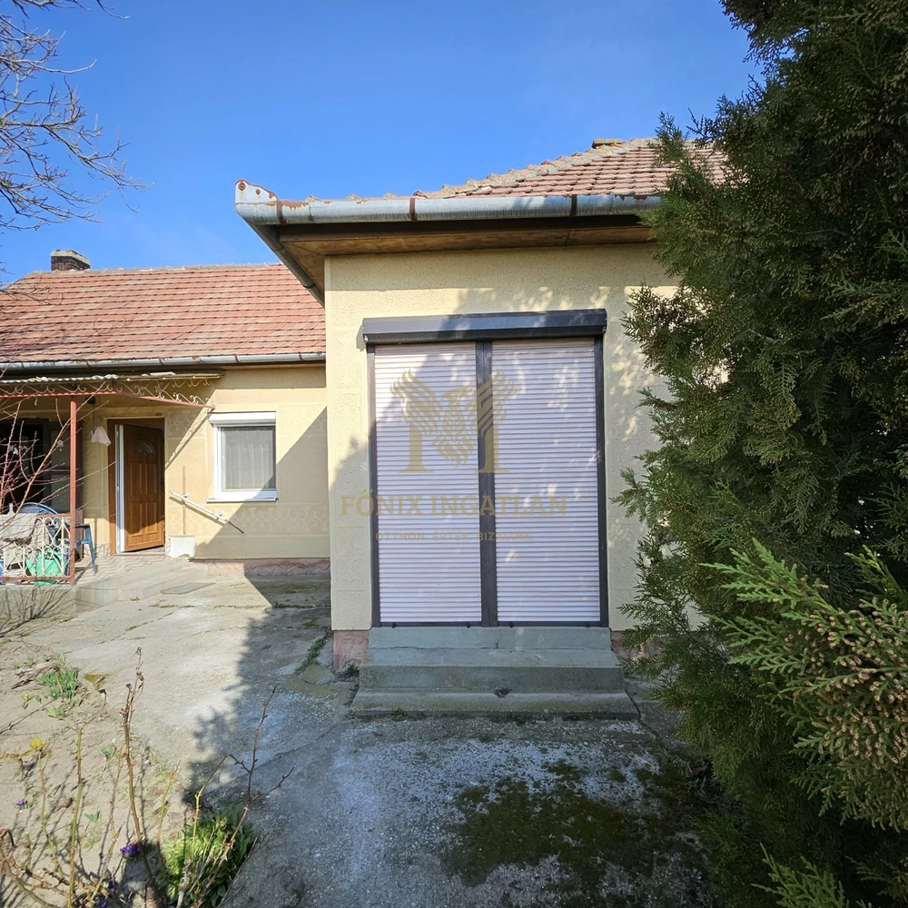 Kivételes lehetőség Kunszentmiklóson – tanya 34 hektár földterülettel, Kunbábony részen!