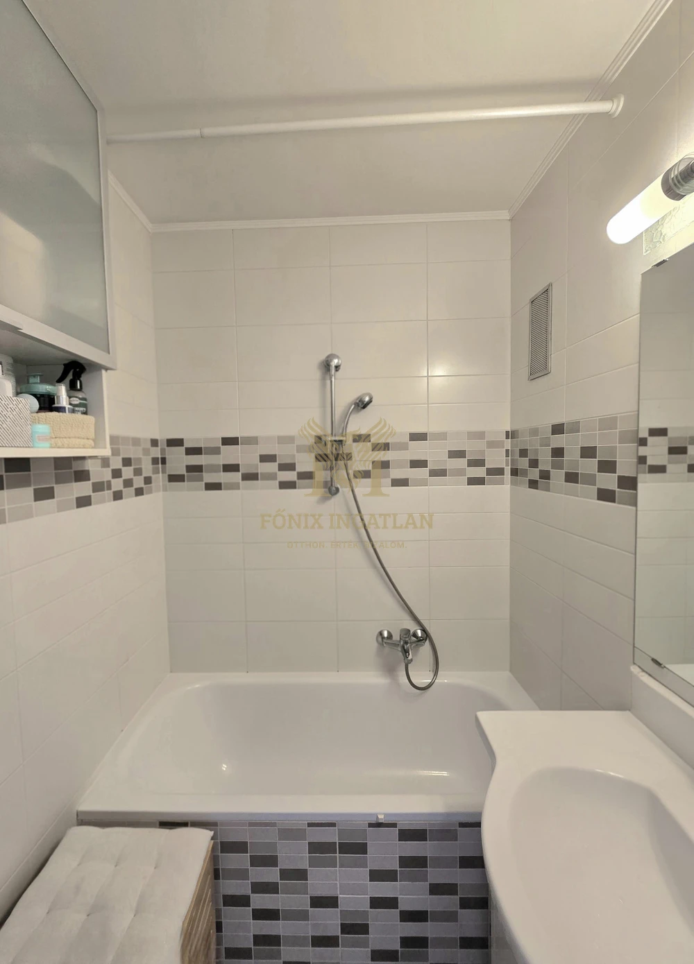 ÚJBUDA XI. kerület egyik legkedveltebb részén az Allende parkban Panelprogramos lakás eladó!