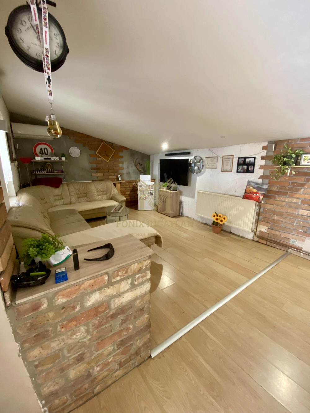 Tágas 100 nm-es családi ház eladó