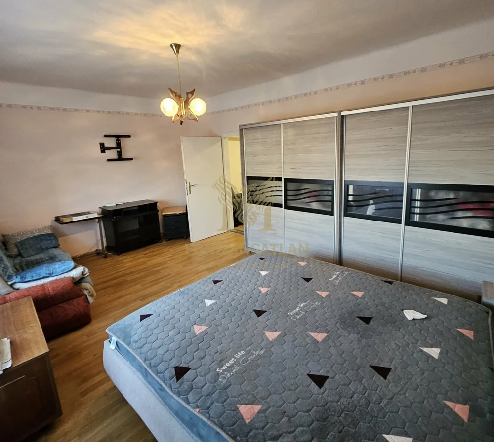 VIDÉKI NYUGALOM, NAGY TELEK, FELÚJÍTOTT OTTHON – KUNPESZÉREN!