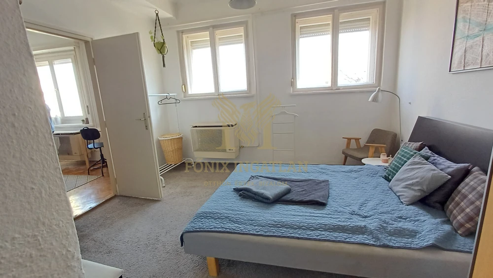 FELHÉVÍZEN PANORÁMÁS, 2 SZOBÁS LAKÁS ELADÓ!