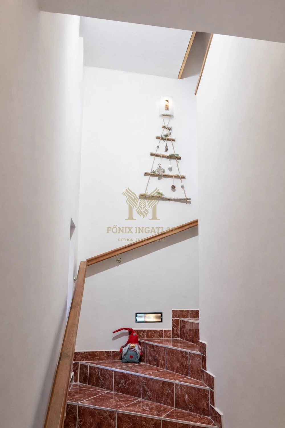 Vecsés Andrássytelep! 2 szintes, saját kert + 2 autóbeállós – alacsony rezsijű sorházi lakás eladó