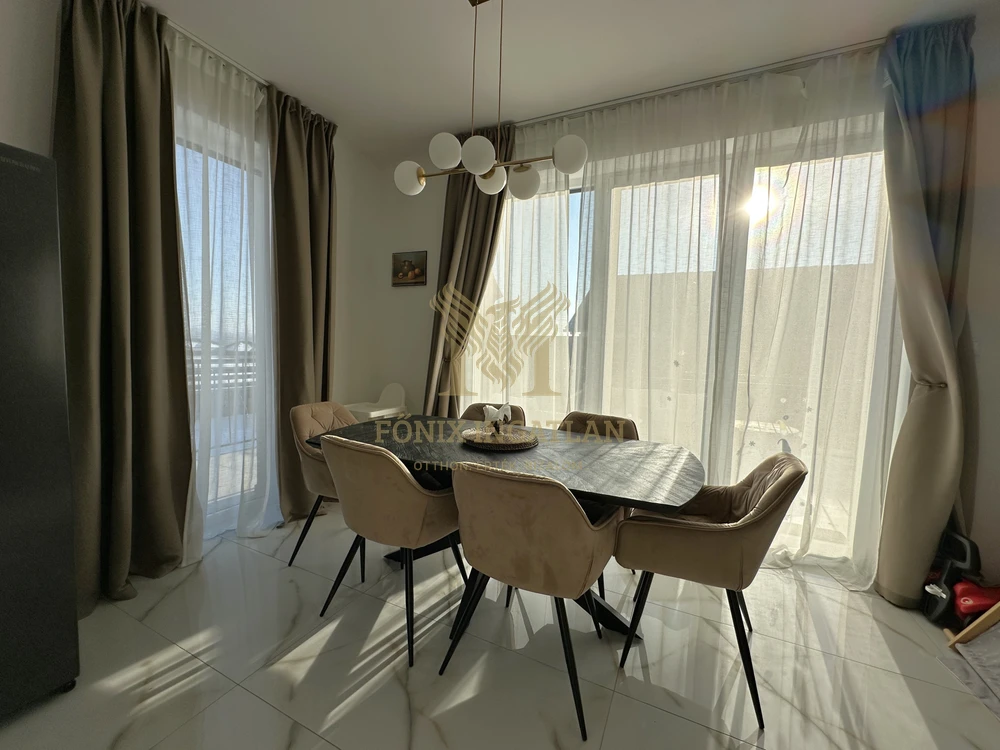 Szinte új, panorámás családi ház eladó Vácrátóton – 3 háló, nagy terasz, modern technológia!